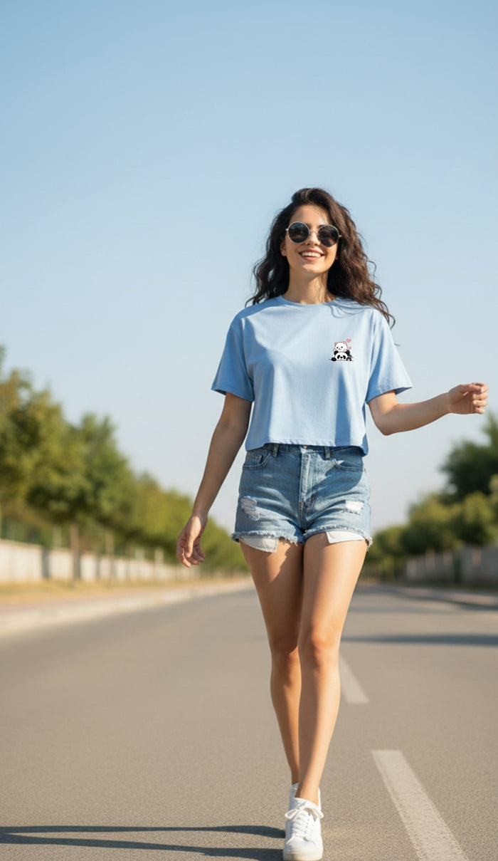Panda Cropped casual t-shirt