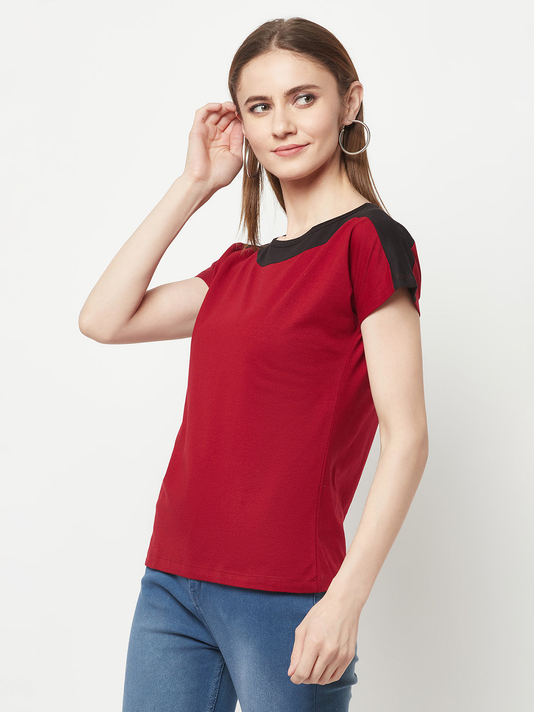 Sleek Women's Red Boat Neck T-shirt