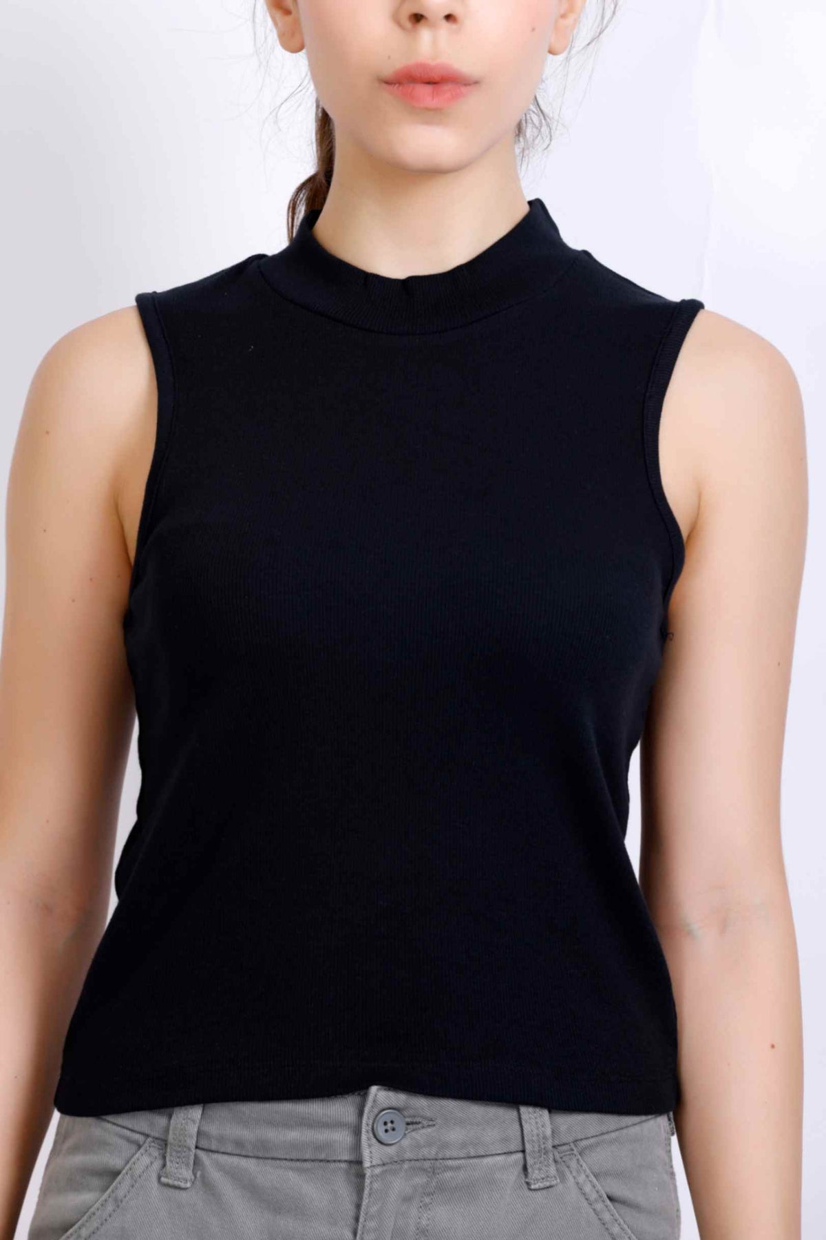 MANDARIAN SLEEVELESS RIB TOP BLACK BKR13