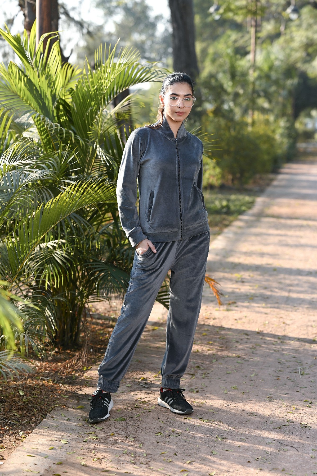 Velvet Collar Tracksuit for women With Zipper (Grey)